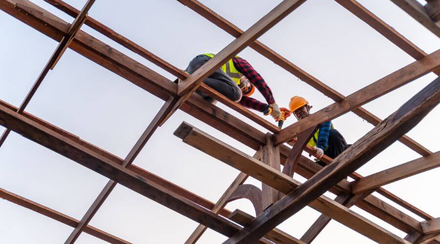 Expert new roof installation services in Putnam, IL